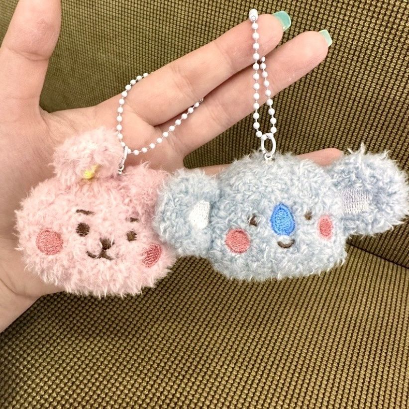 BT21アニメグッズ漫画かわいいぬいぐるみキーホルダークリエ - Anime Merchandise Keychain のレビューと価格