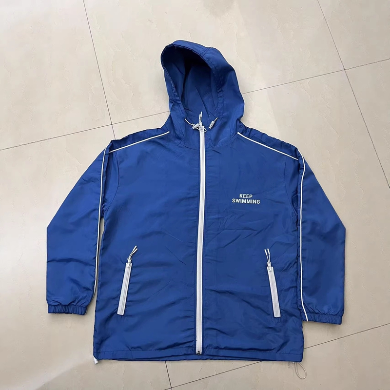 Kpop キープスイミングプリントジッパーブルーフード付きウ - Windbreaker Anime Merchandise のレビューと価格